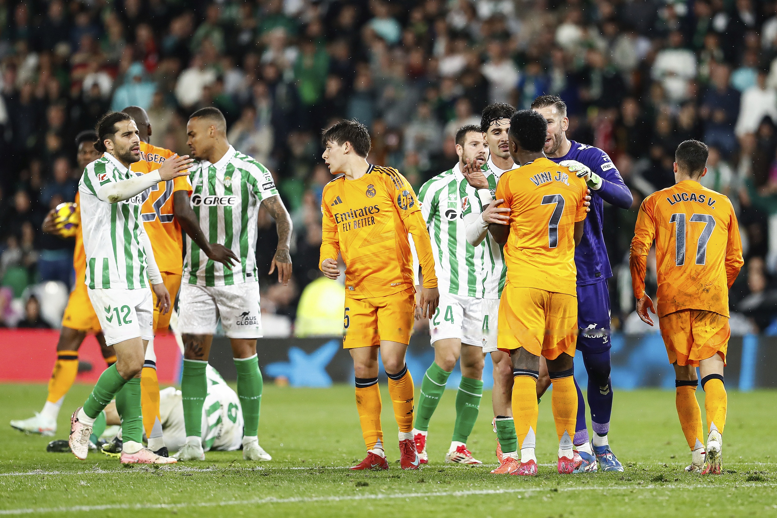 开云体育官方网站-蒂姆重要时刻战术调整，皇家马德里带队取胜！-开云体育官方网站