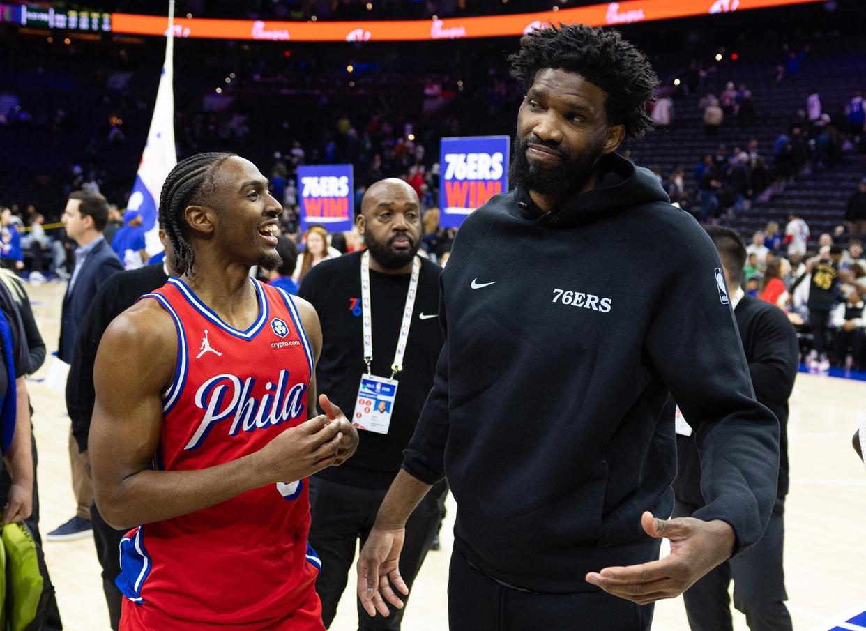 开云体育官方网站-76人球星三分绝杀，全场观众热烈欢呼，具有关系生活大小.-开云体育官方网站